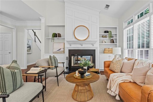 5495 Oxford Chase Way, Atlanta, GA 30338