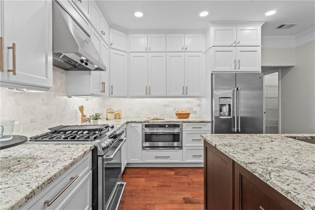 5495 Oxford Chase Way, Atlanta, GA 30338