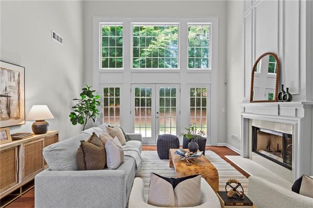 5495 Oxford Chase Way, Atlanta, GA 30338