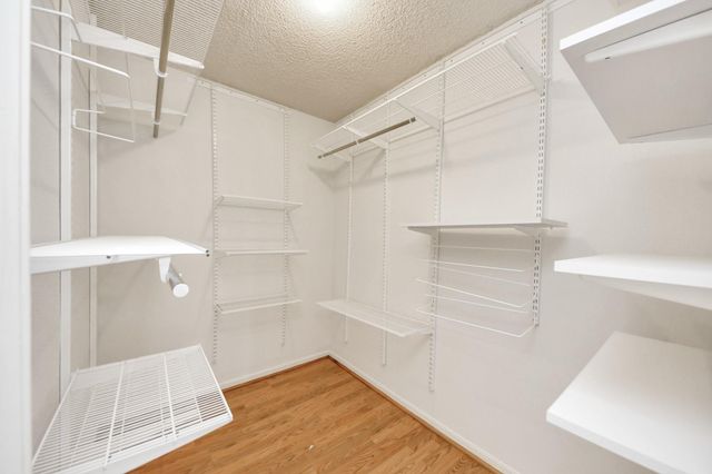 2120 El Paseo Street 405, Houston, TX 77054