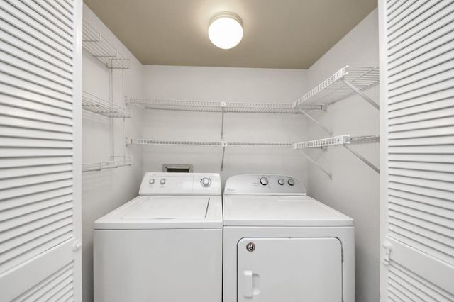 2120 El Paseo Street 405, Houston, TX 77054