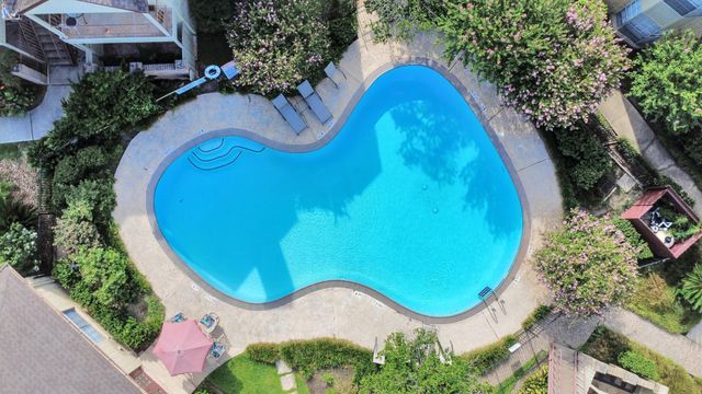 2120 El Paseo Street 405, Houston, TX 77054