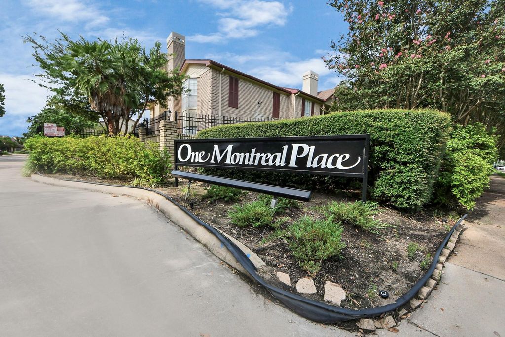 2120 El Paseo Street 405, Houston, TX 77054