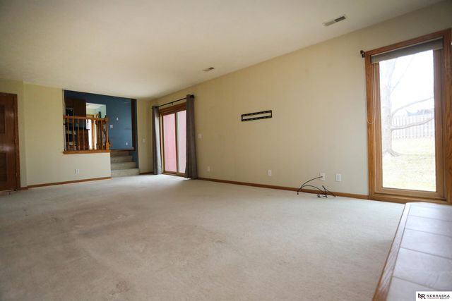 14106 S 21 Street, Bellevue, NE 68123