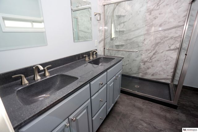 14106 S 21 Street, Bellevue, NE 68123