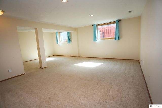 14106 S 21 Street, Bellevue, NE 68123