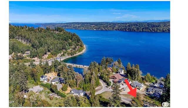 14295 Olalla Crest Lane SE, Olalla, WA 98359