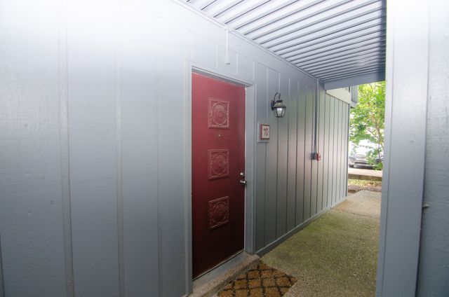 21 Vaughns Gap Rd Apt 110, Nashville, TN 37205