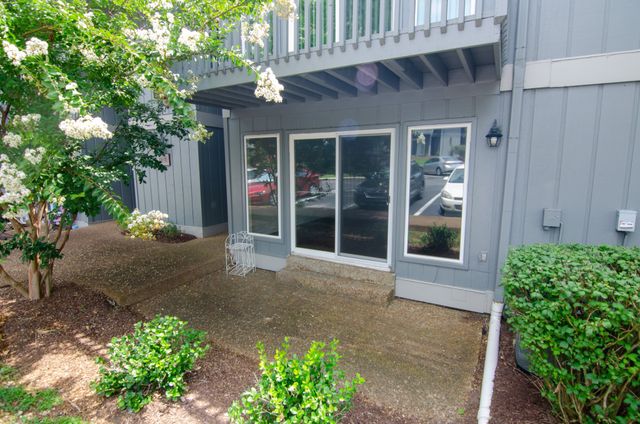 21 Vaughns Gap Rd Apt 110, Nashville, TN 37205