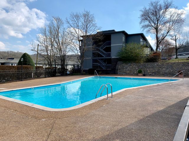 21 Vaughns Gap Rd Apt 110, Nashville, TN 37205