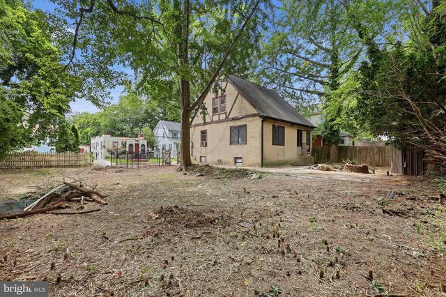 146 W BARBER AVE, Woodbury, NJ 08096