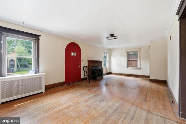 146 W BARBER AVE, Woodbury, NJ 08096