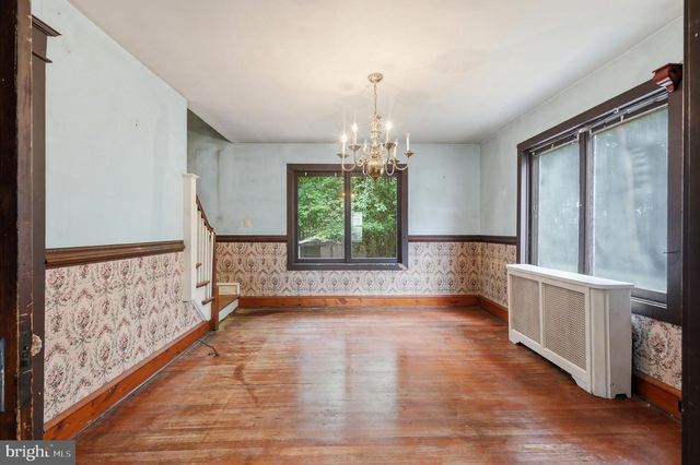 146 W BARBER AVE, Woodbury, NJ 08096
