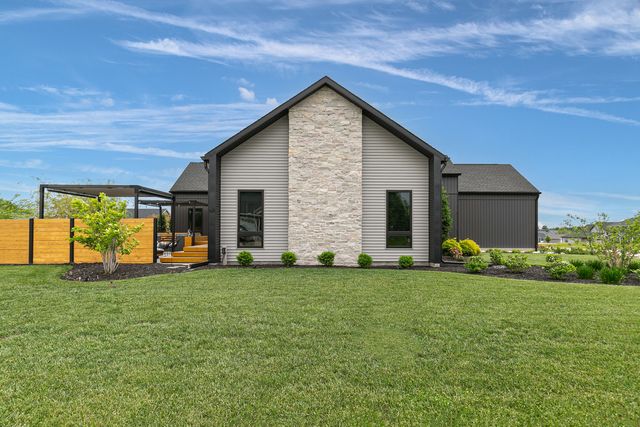 6139 Thor Avenue, Davenport, IA 52807