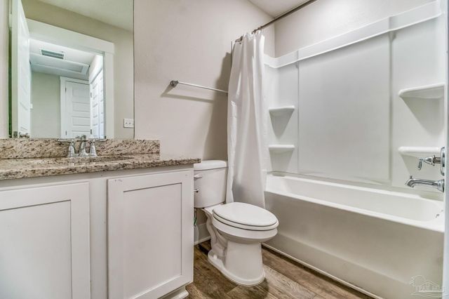 1528 Farragut Way, Pensacola, FL 32534