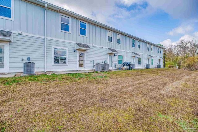 1528 Farragut Way, Pensacola, FL 32534