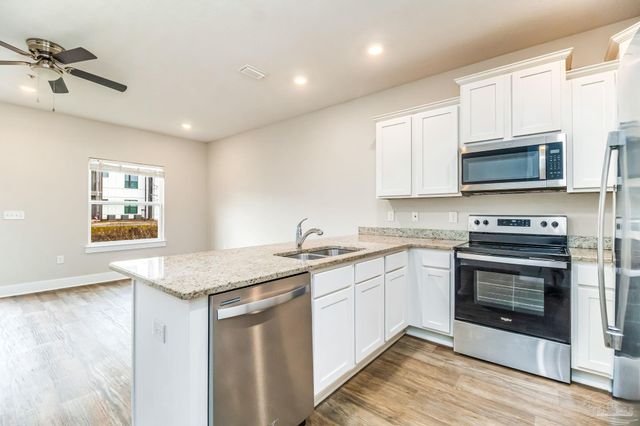 1528 Farragut Way, Pensacola, FL 32534