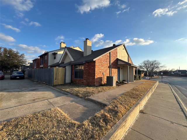 7401 Bogart Drive, North Richland Hills, TX 76180