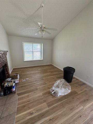 7401 Bogart Drive, North Richland Hills, TX 76180