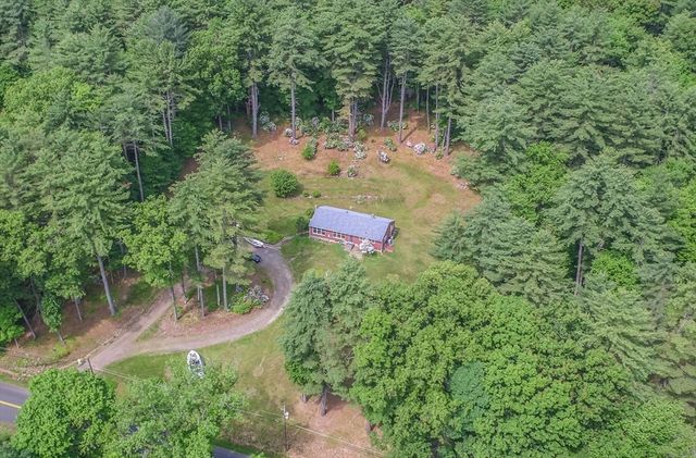 477 River Road, Deerfield, MA 01342