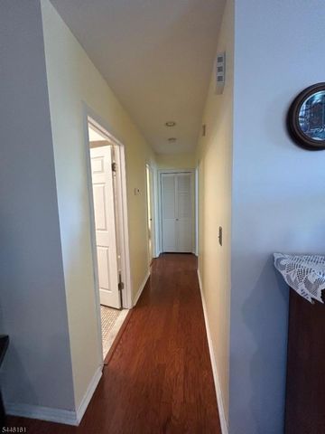 71 Dukes Rd, Rahway City, NJ 07065