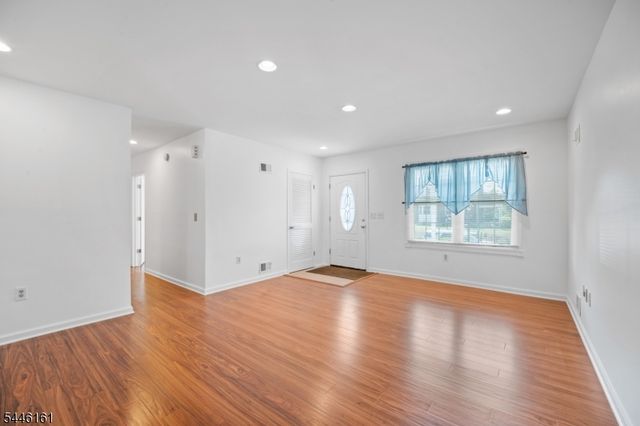 71 Dukes Rd, Rahway City, NJ 07065