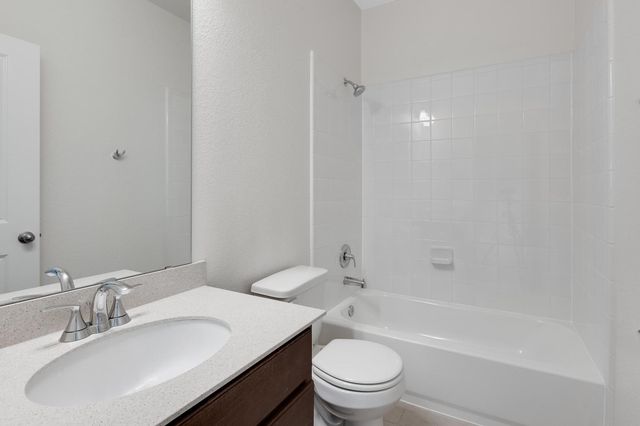 18008 Bridled Stallion DR, Manor, TX 78653