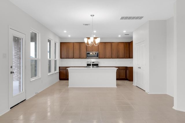 18008 Bridled Stallion DR, Manor, TX 78653