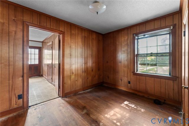 3008 W Broadway, Hopewell, VA 23860