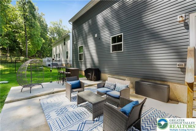 2713 Barnes Court, Allentown City, PA 18103