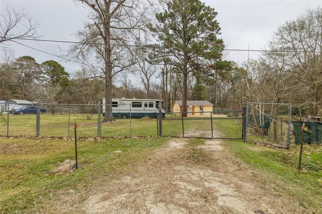 297 Peacock Path, Trinity, TX 75862