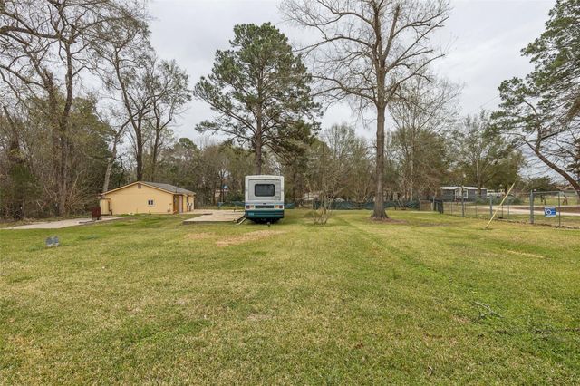 297 Peacock Path, Trinity, TX 75862