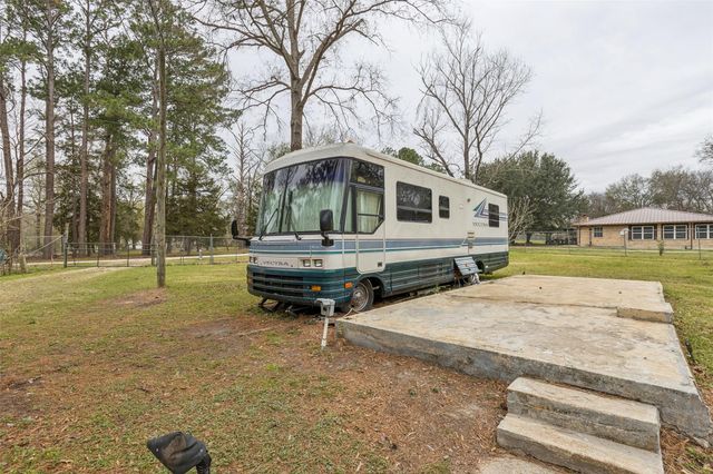 297 Peacock Path, Trinity, TX 75862