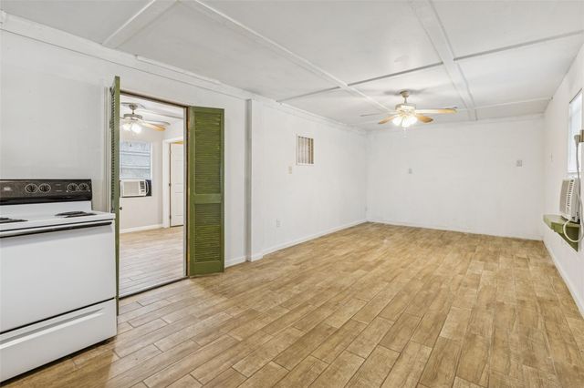 297 Peacock Path, Trinity, TX 75862