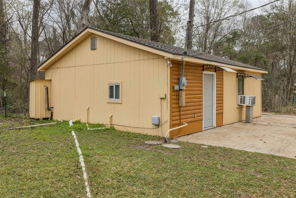 297 Peacock Path, Trinity, TX 75862