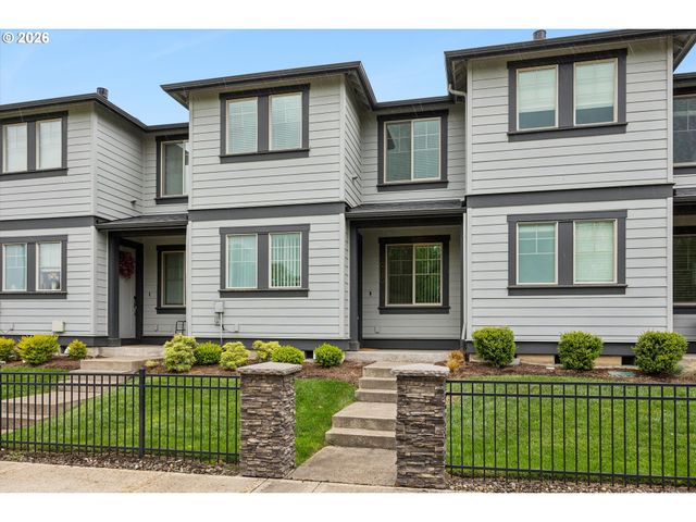 8157 Se VERMONT St, Hillsboro, OR 97123