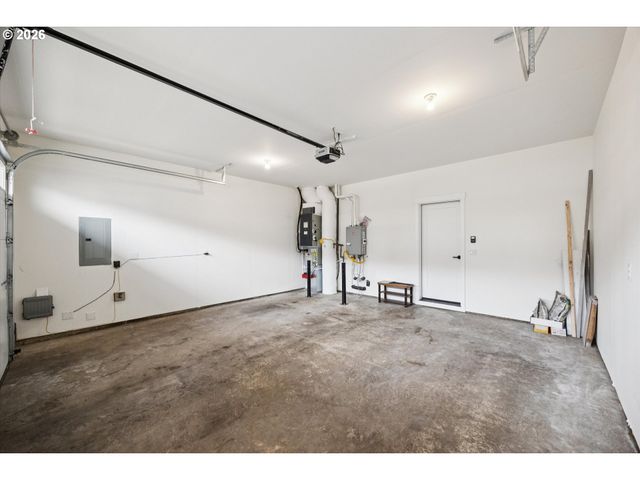 8157 Se VERMONT St, Hillsboro, OR 97123