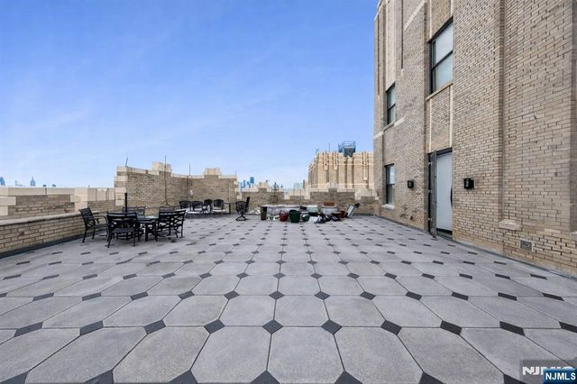 4 Beacon Way PH 1900, Jersey City, NJ 07304