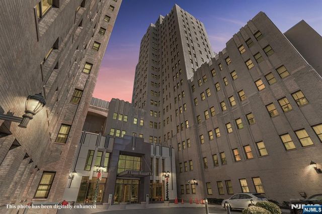 4 Beacon Way PH 1900, Jersey City, NJ 07304