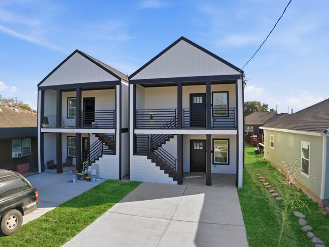 428 Rhode Island St, Houston, TX 77029