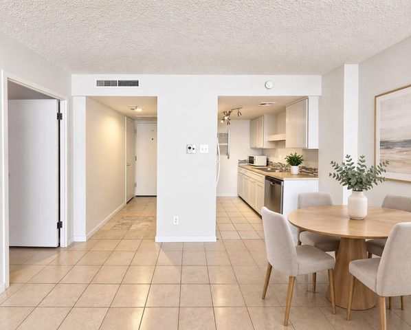 1800 Lavaca ST A107, Austin, TX 78701