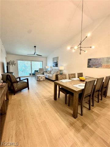 9610 Victoria LN D302, Naples, FL 34109