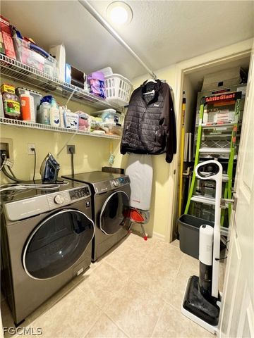 9610 Victoria LN D302, Naples, FL 34109