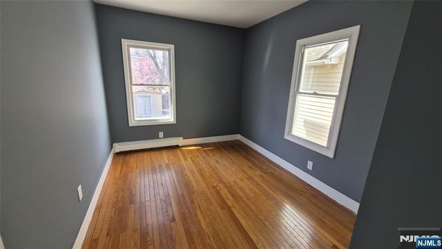 104 Wallington Avenue, Wallington, NJ 07057