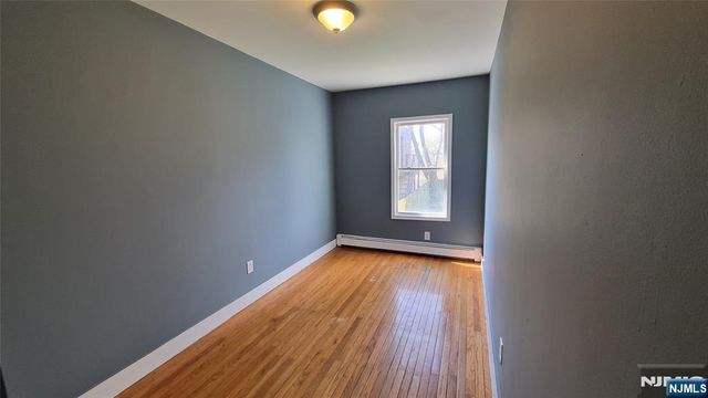 104 Wallington Avenue, Wallington, NJ 07057