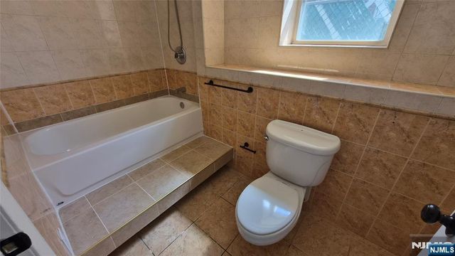 104 Wallington Avenue, Wallington, NJ 07057