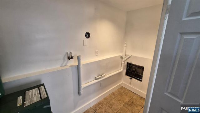 104 Wallington Avenue, Wallington, NJ 07057