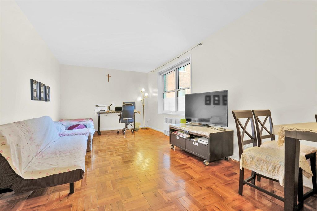 142-20 26th Avenue 1F/2ND FL, Flushing, NY 11354