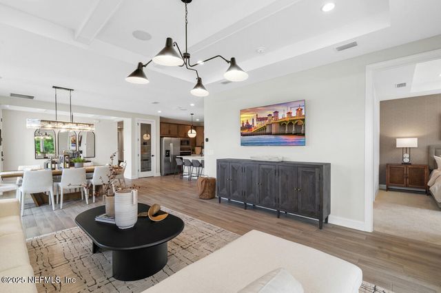 6 HUXLEY Avenue, Palm Coast, FL 32164