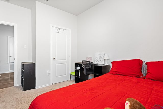 1436 Monterey Dr, Longview, TX 75601